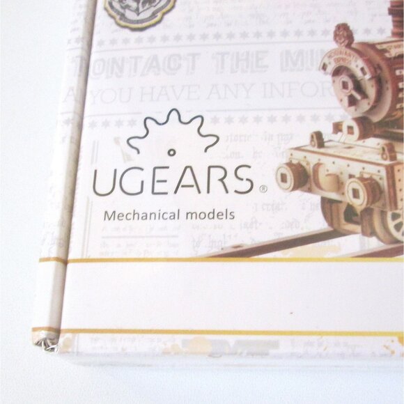 Ugears Hogwarts Train Mechanical Model Kit Wizarding World Spring Powered Sealed - Picture 2 of 10